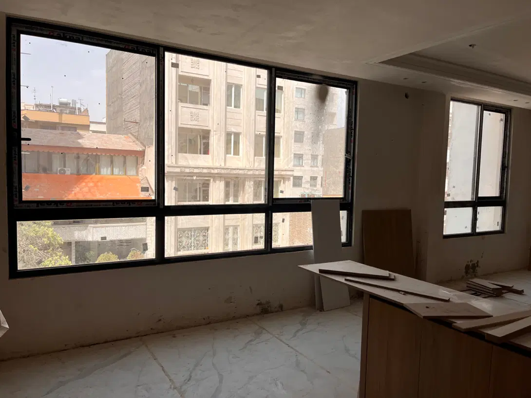 120 متر آپارتمان 3 خواب لکیشن عالی در فرامرزعباسی