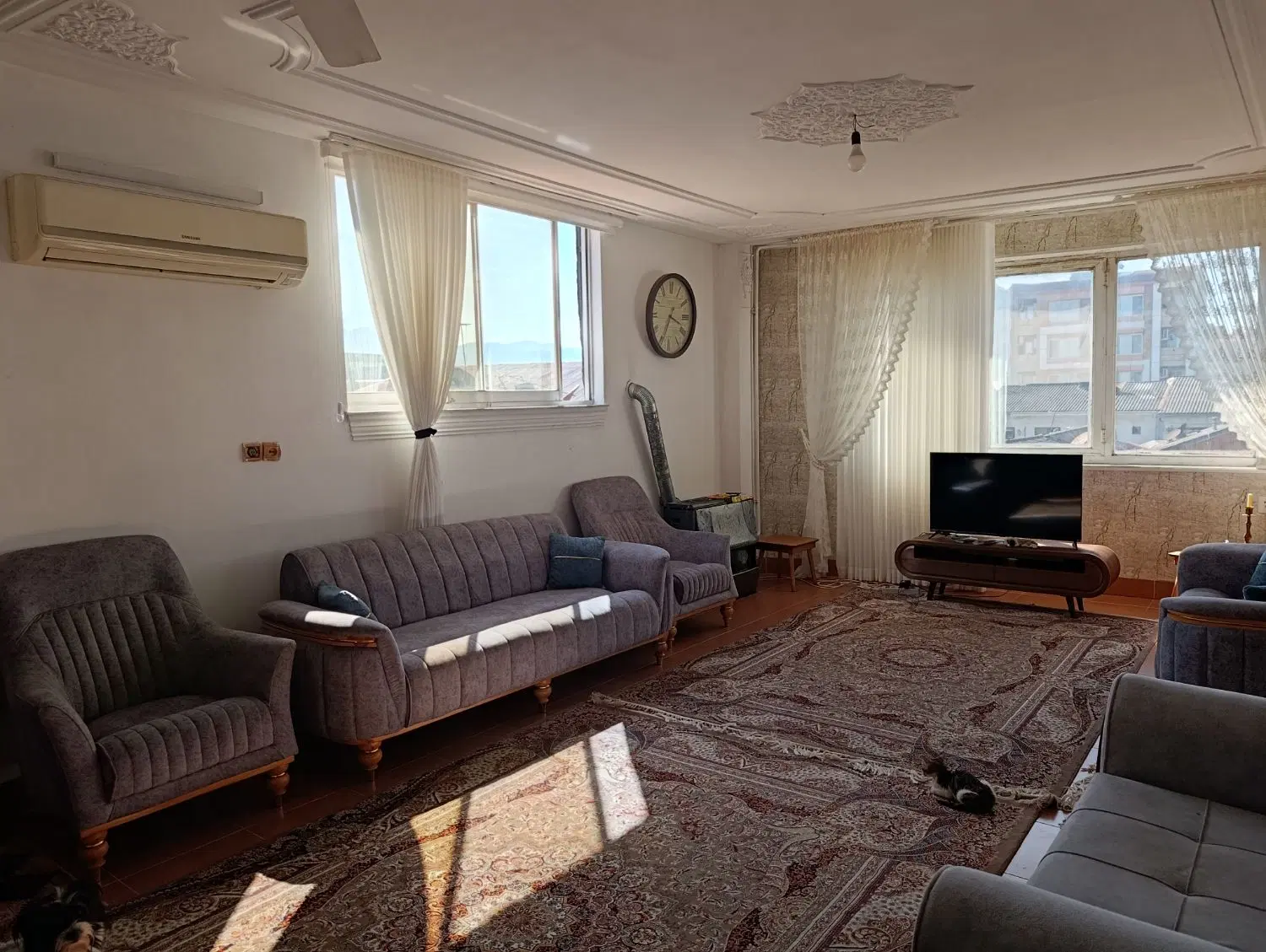 آپارتمان تک واحدی تاپ لوکیشن