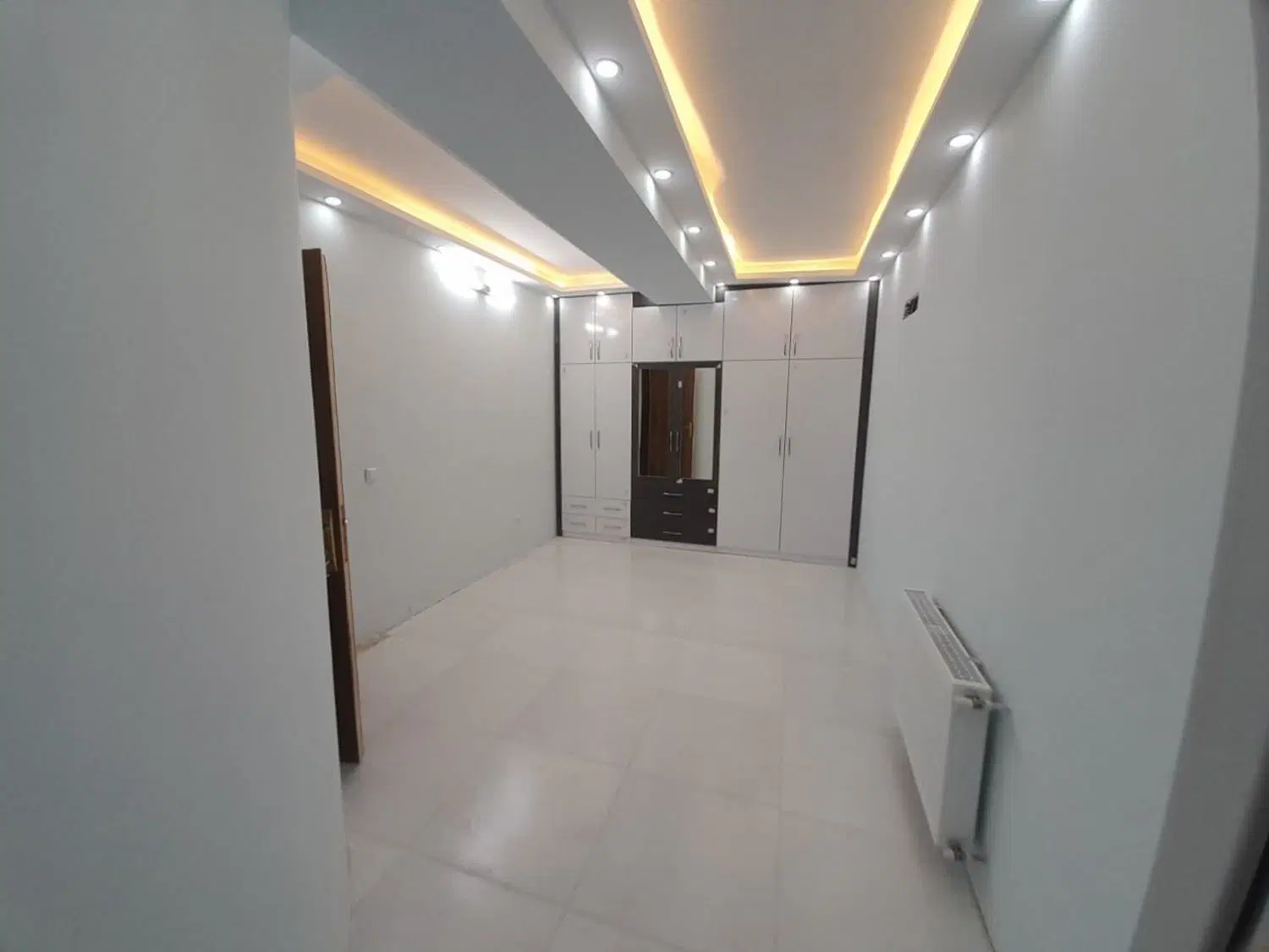 ۹۶متری ، کابینت نئوکلاسیک