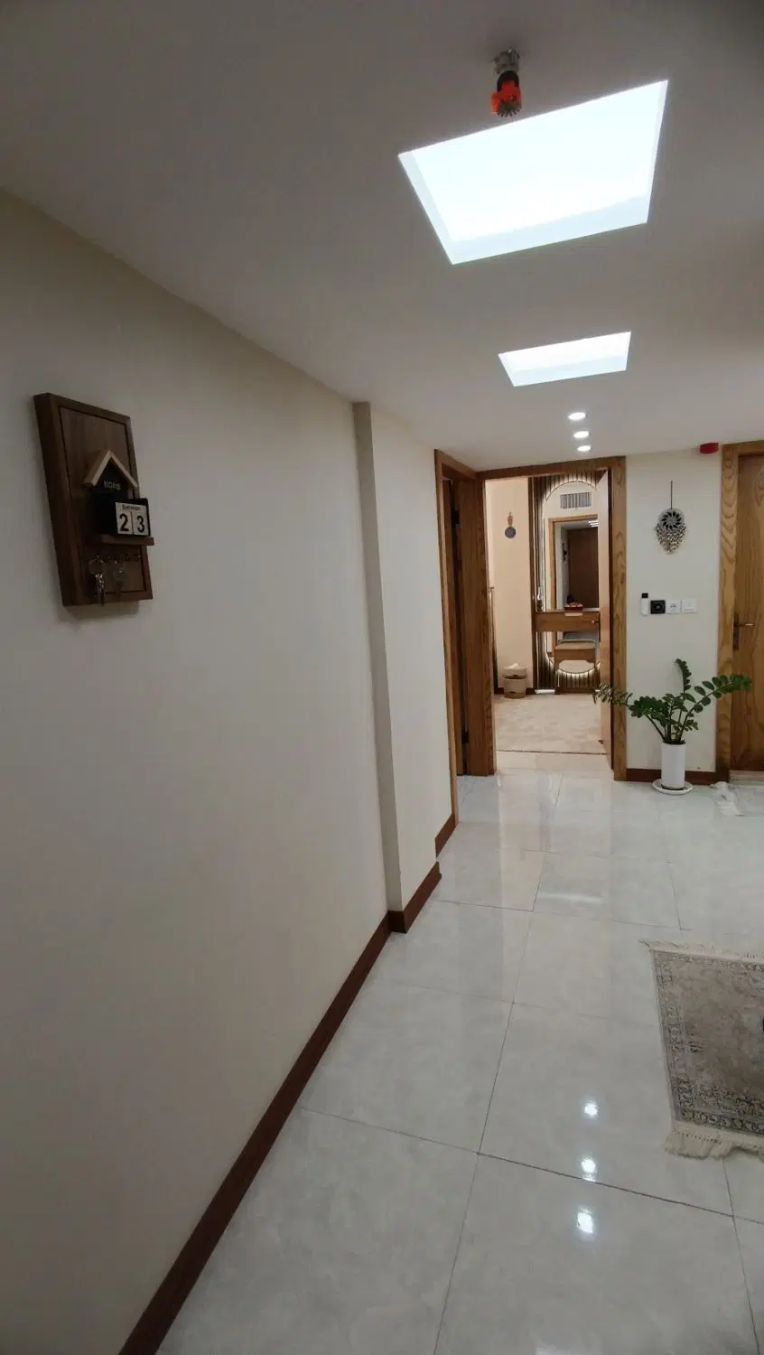 یک واحداپارتمان125متری