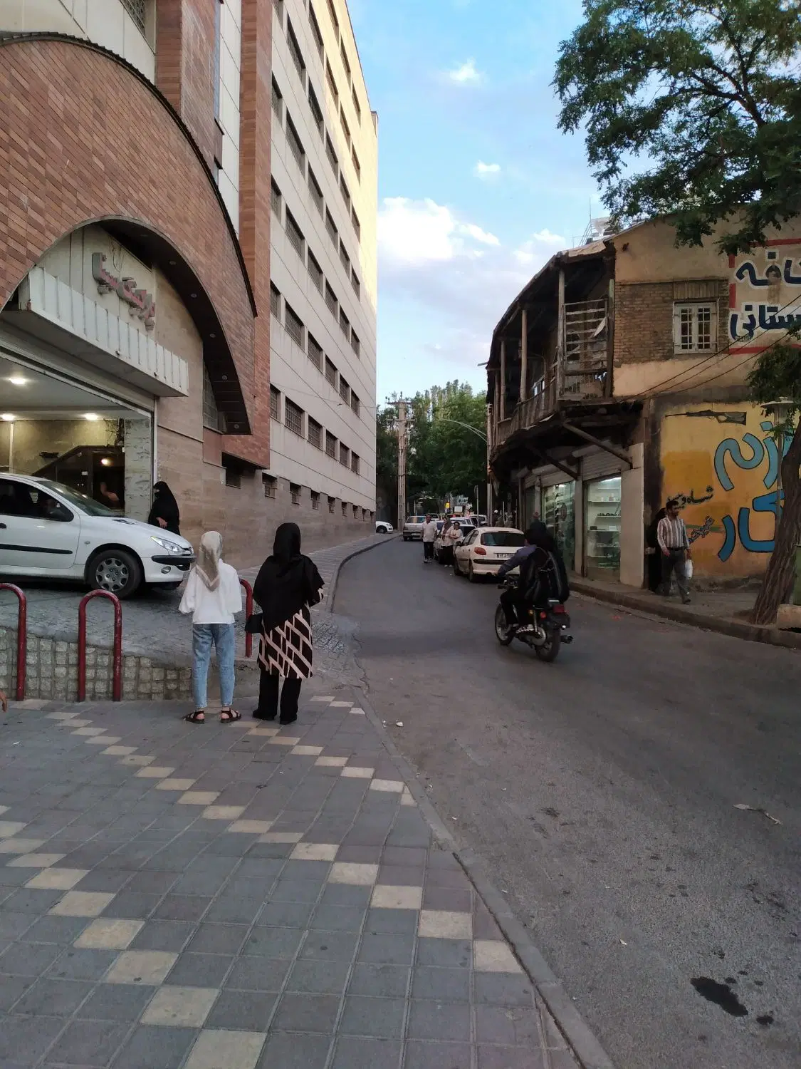 معاوضه مغازه تجاری کولانج با آپارتمان