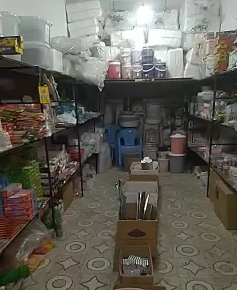 واگذاری مغازه با اجناس