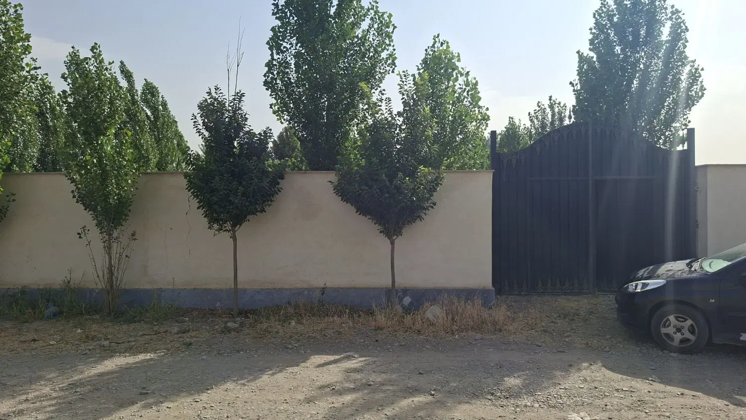 زمین ۱۰۰۰ متری در بهترین لوکیشن چهارباغ_چهاردیواری