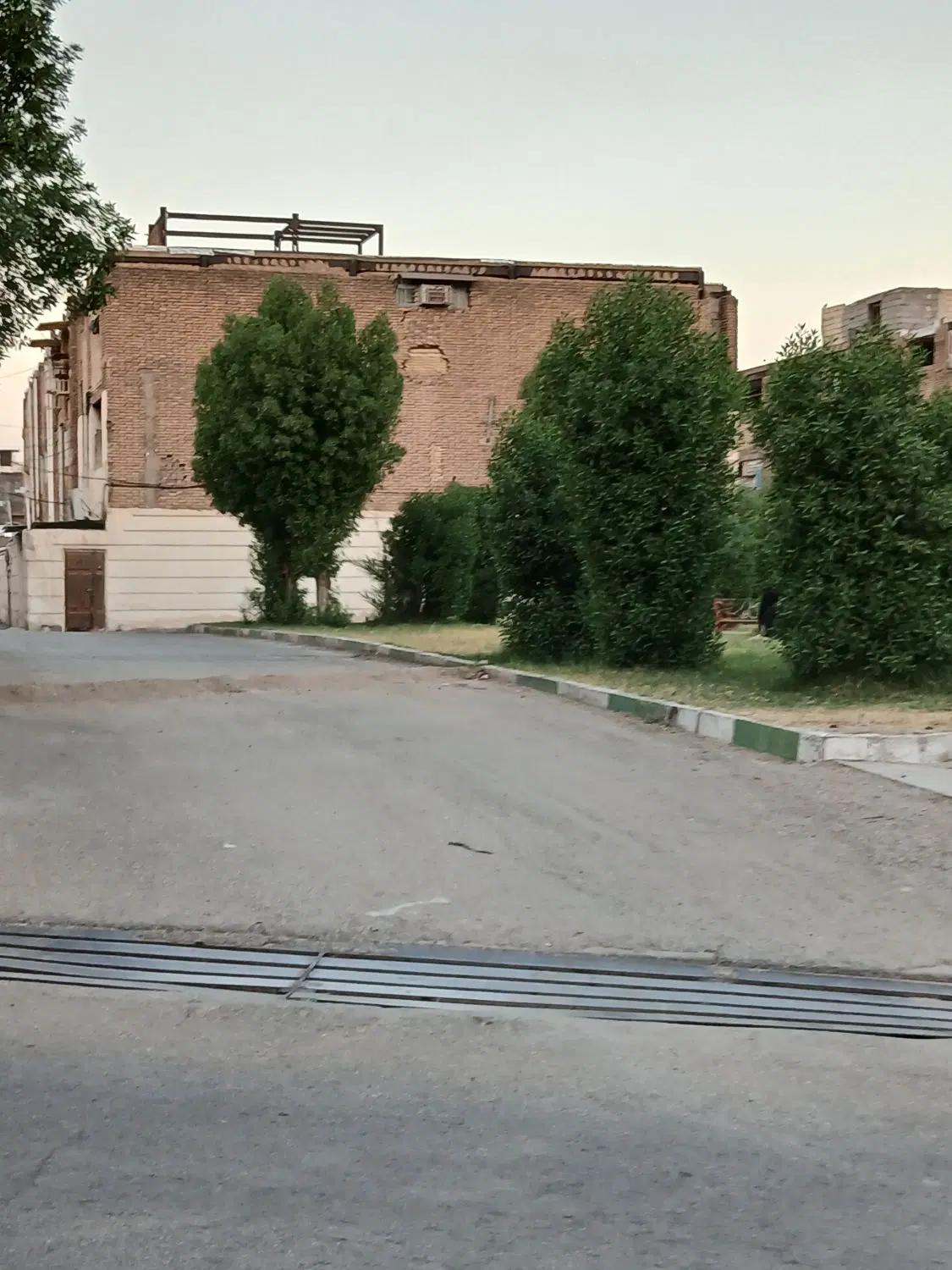 خانه طبقه ۳ نجف ۷ متن بخون