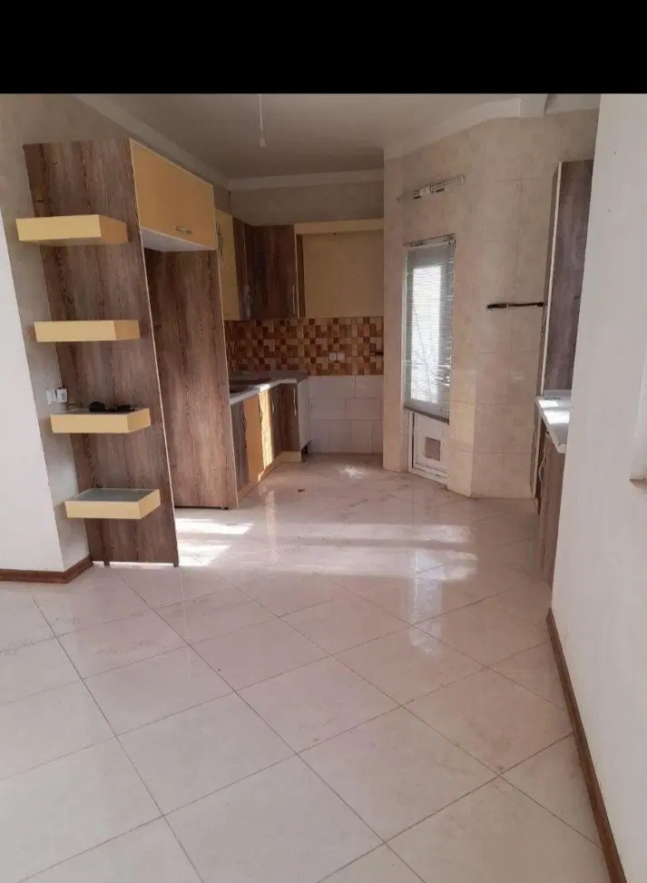 آپارتمان ۸۲متری کنار پاساژ مهدوی