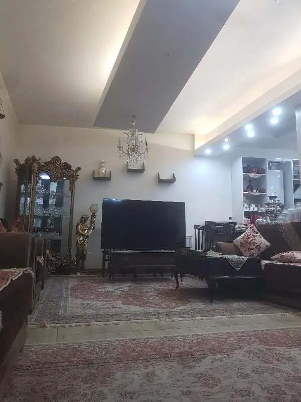 خانه دو طبقه ویلایی