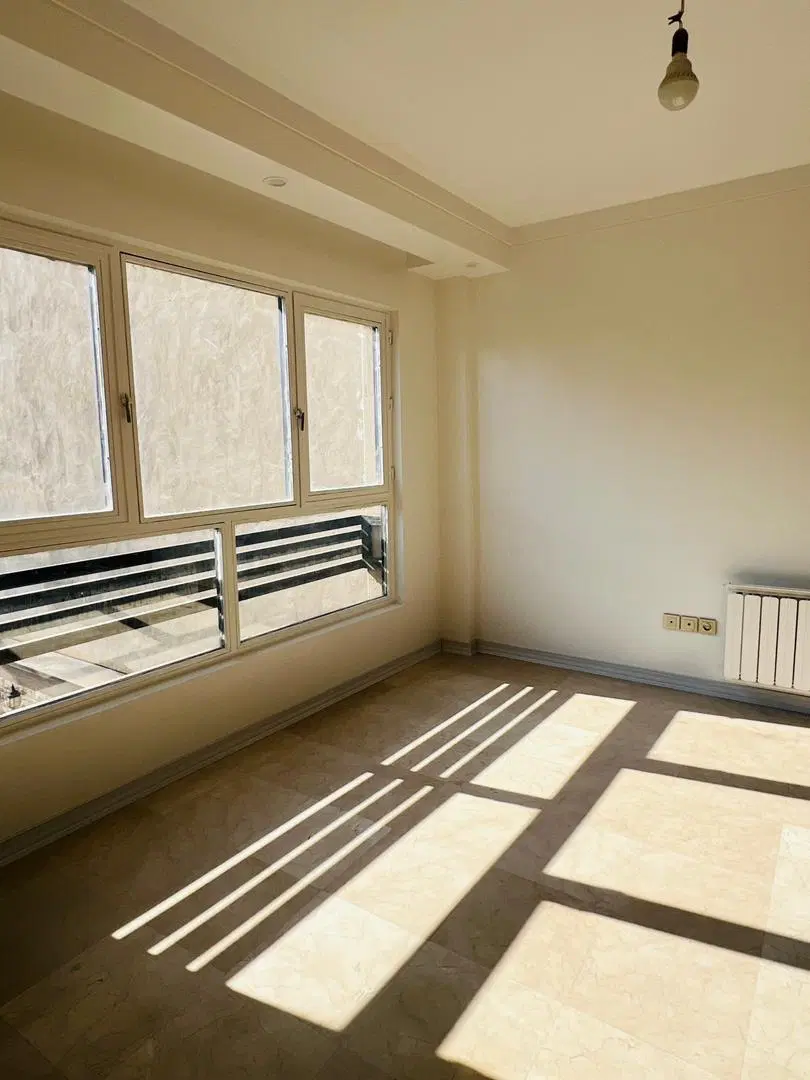 رودهن گلبرگ مشارکت در ساخت۳۰۰متر زمین