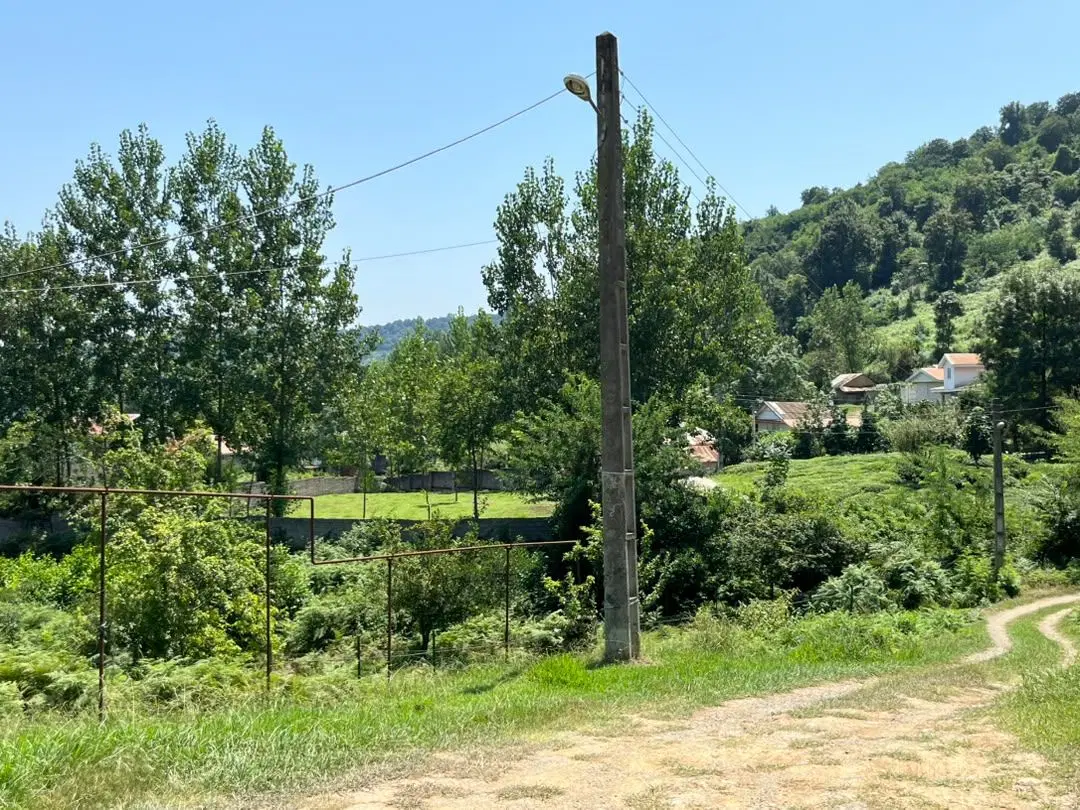 زمین درجاده قلعه رودخان کوهپایه ای
