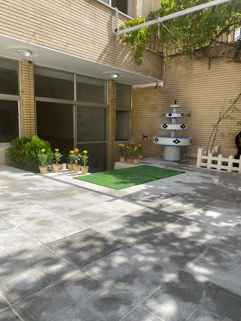 ویلایی ۱۶۰ متری با ۲۲۰ متر ساخت بروز