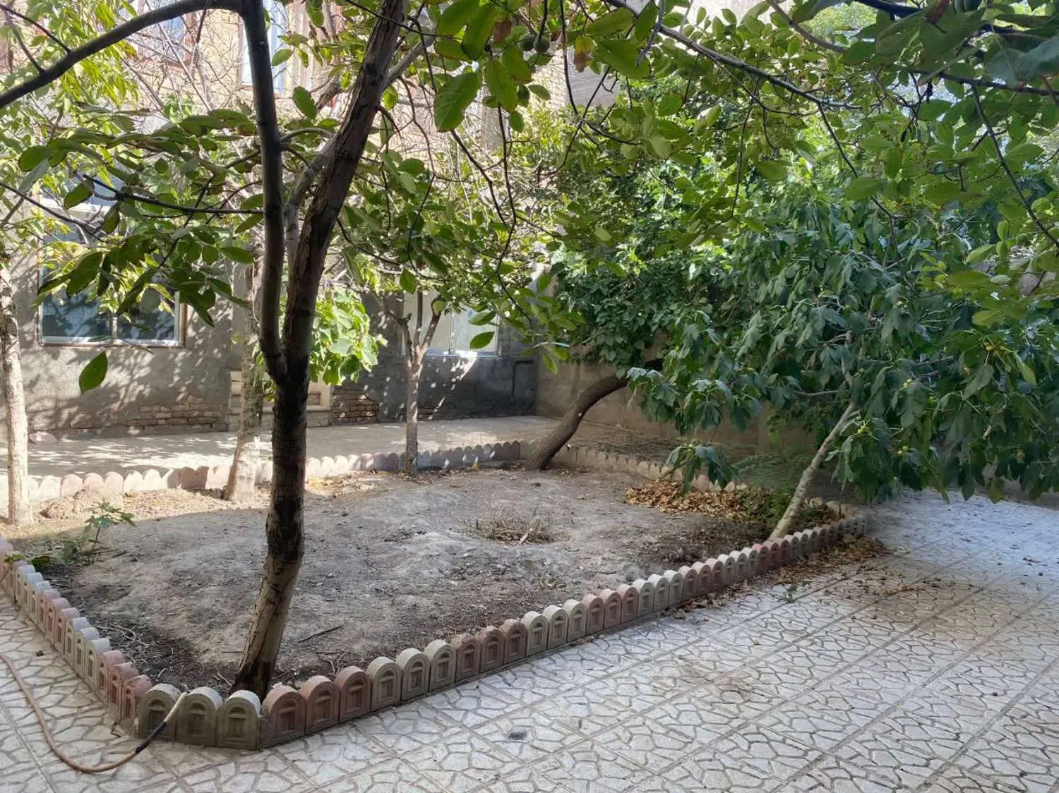 ملک تجاری مسکونی در بلوار قرنی