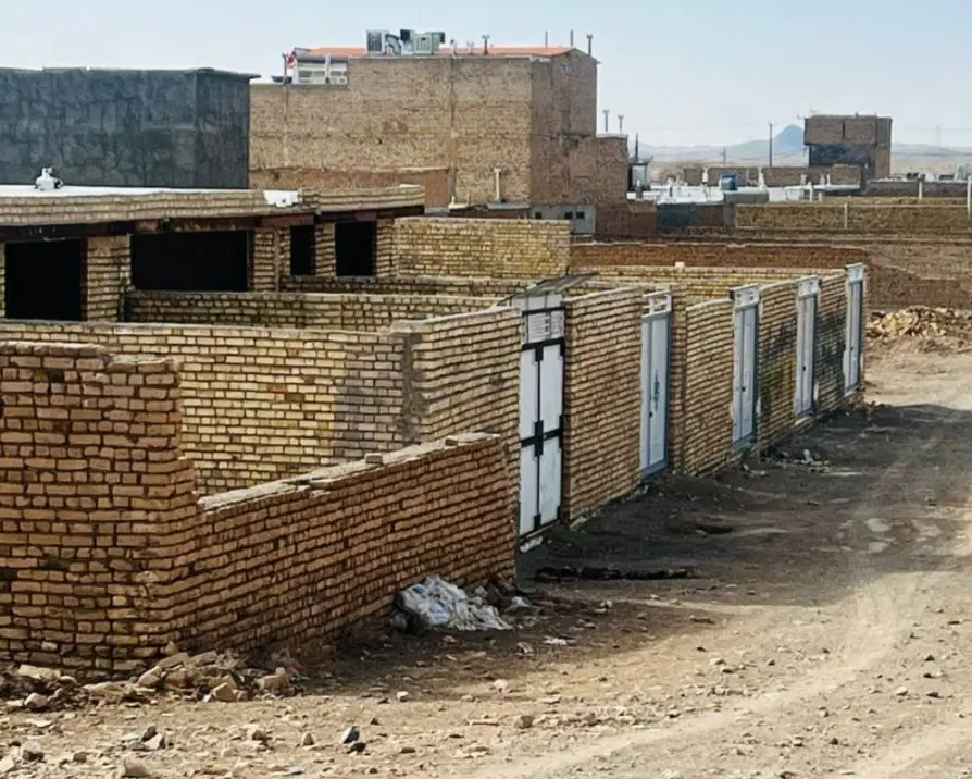 خانه نیم ساز