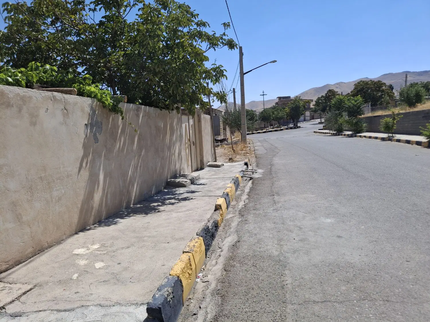 یک منزل مسکونی در شهر صاحب معاوضه با خانه در سقز