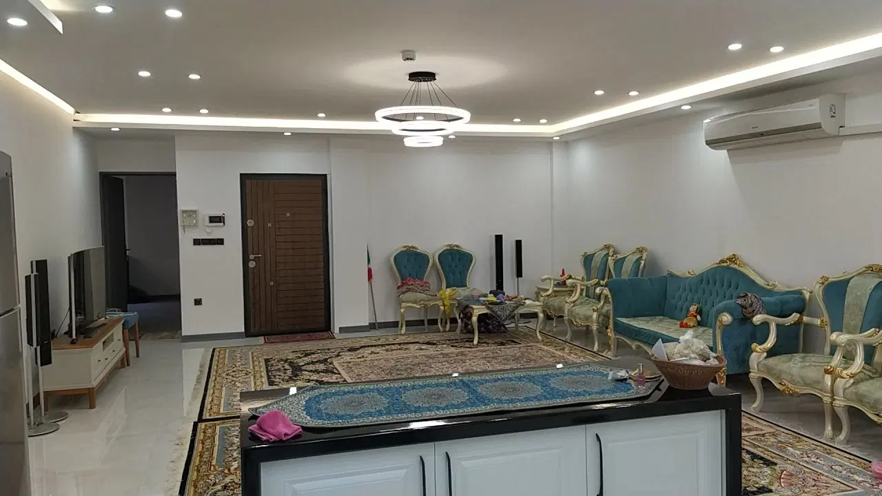 رهن آپارتمان فولادشهرپارک رشد150متری