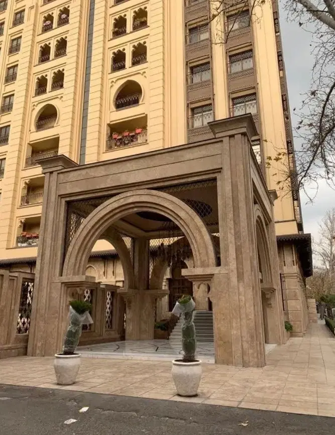 دروس برج باغ برند 185متر 3خواب 3پارکینگ فول مشاعات