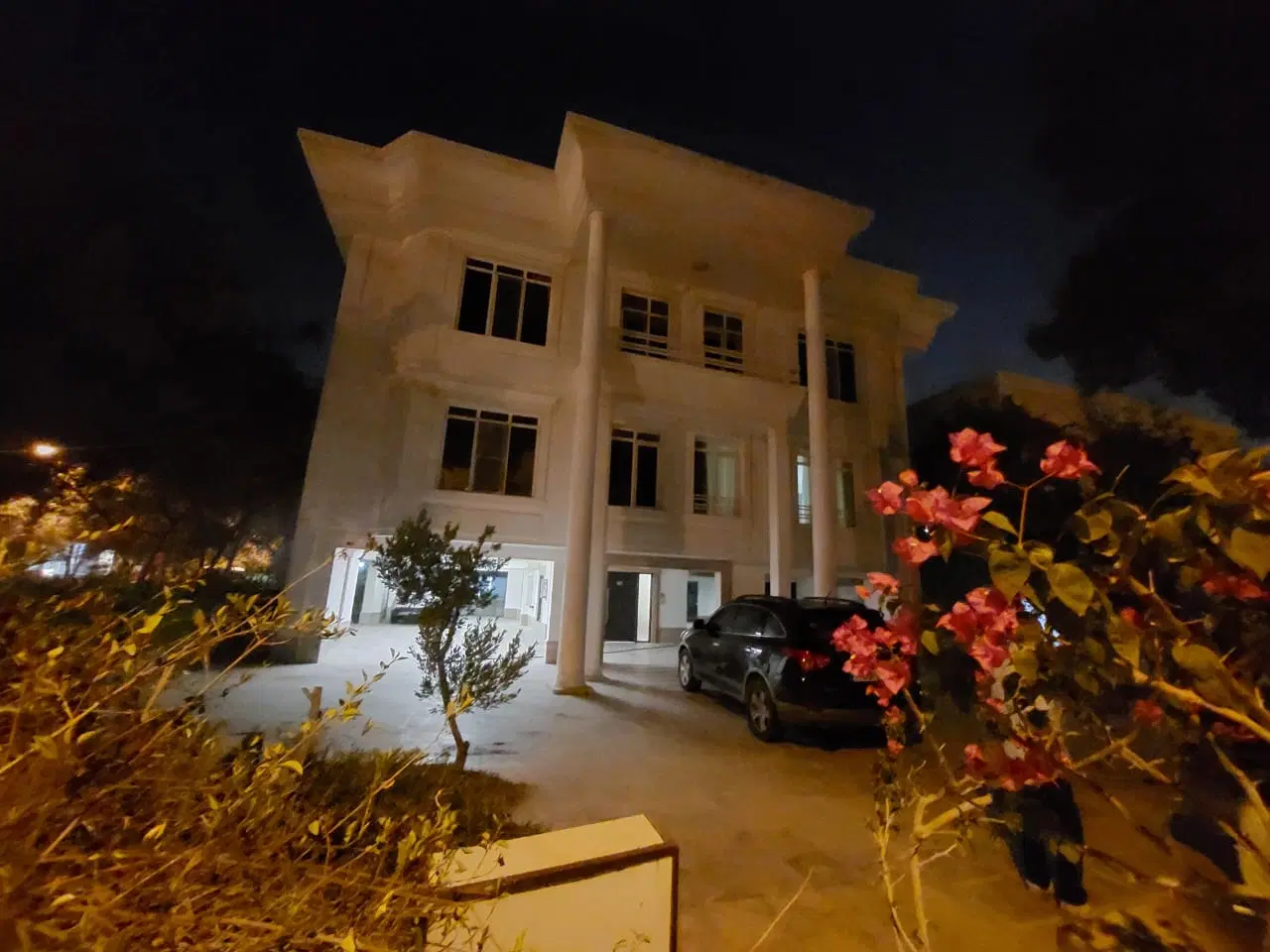 فاز ۴ صدف ۸۰ متر طبقه اول تمیز نما سنگ