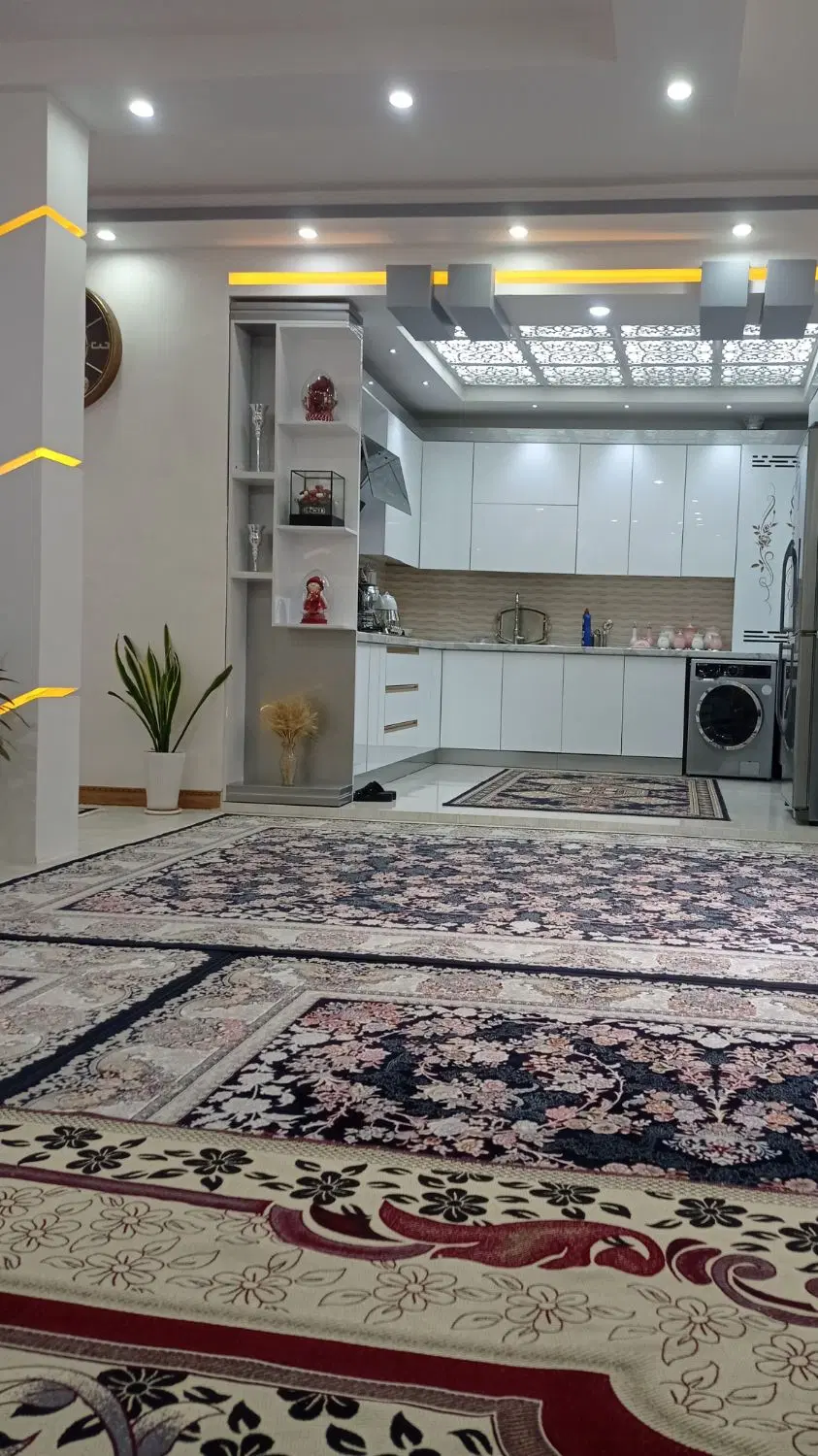 ویلایی ۲۰۰ متری بازسازی شده سه خوابه در اسدآباد