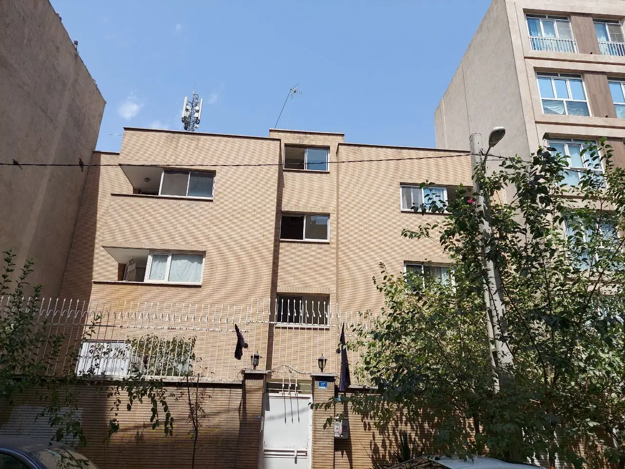 ۳۶۰ متر کلنگی مطهری لارستان جلالیان