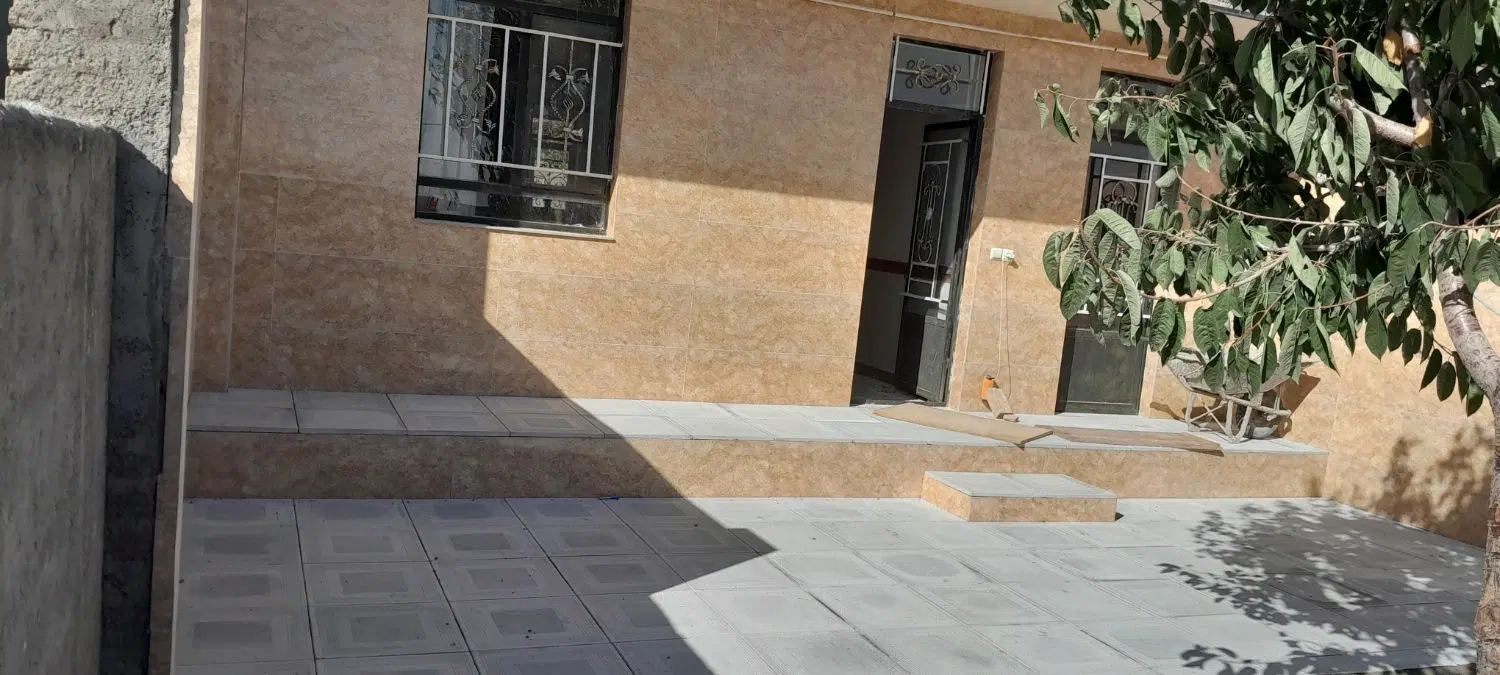 ساختمان مسکونی