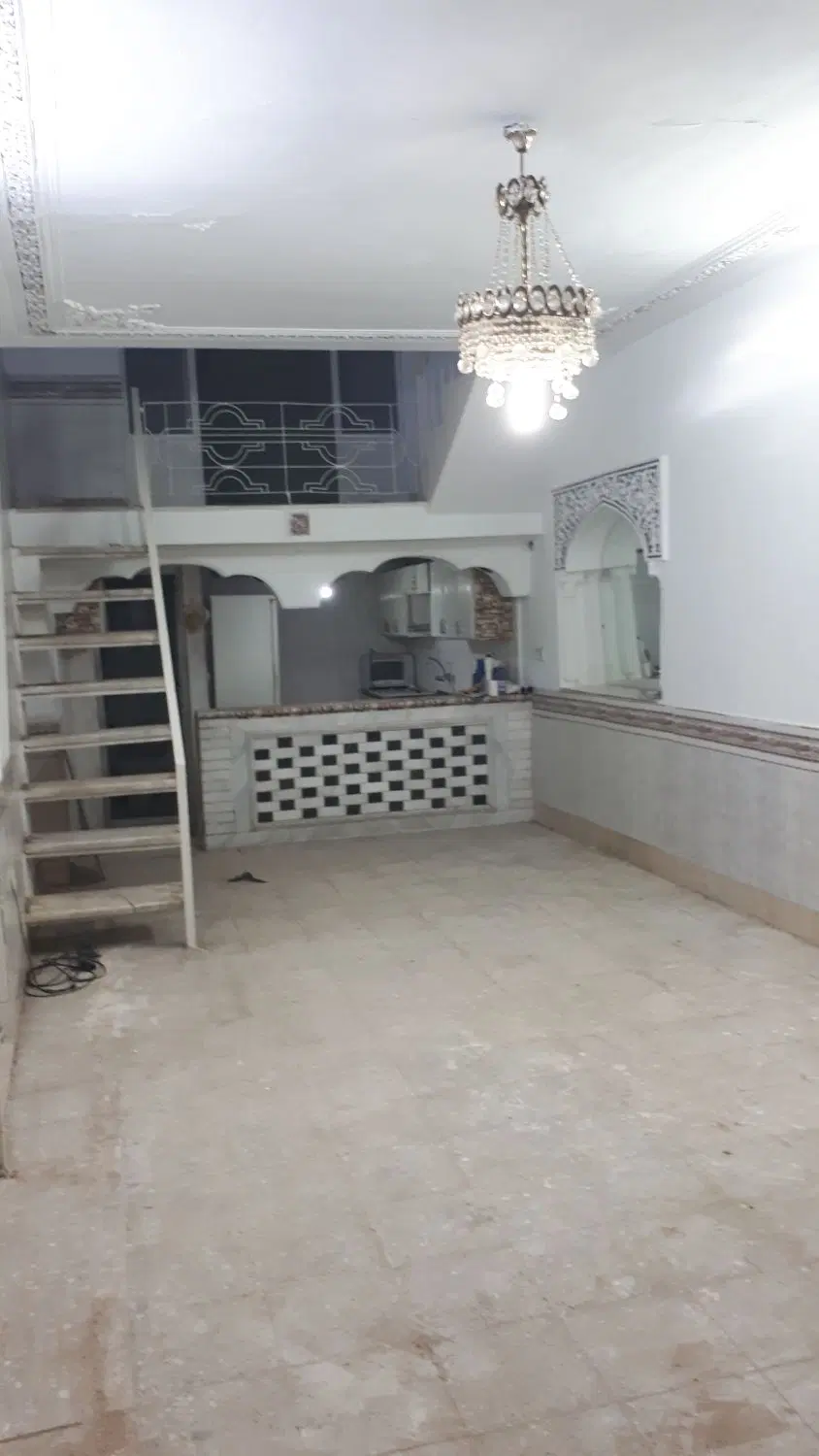 منزل دو طبقه دربست اجاره ایی