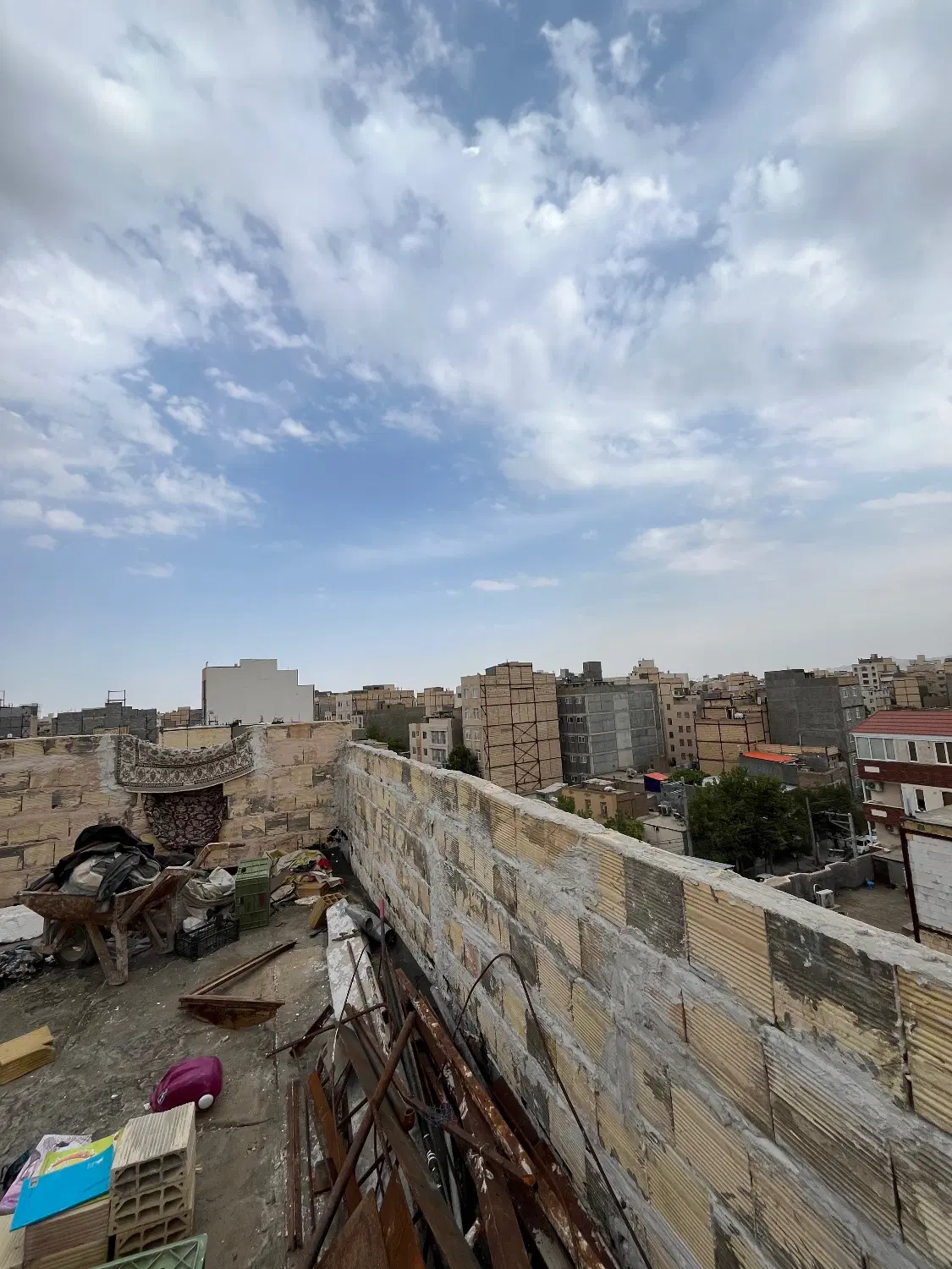 یک طبقه تقریبا ۹۰متری در عبدالمطلب