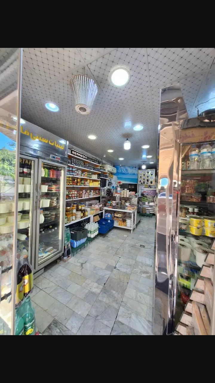 مغازه سندداربا ملکیت۴۱متری آب برق گاز