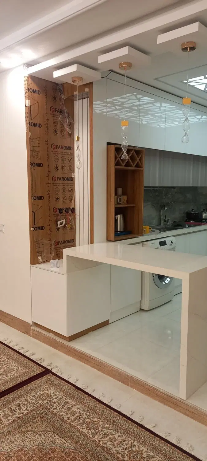 منزل دوطبقه نوساز با سوئیت شیک
