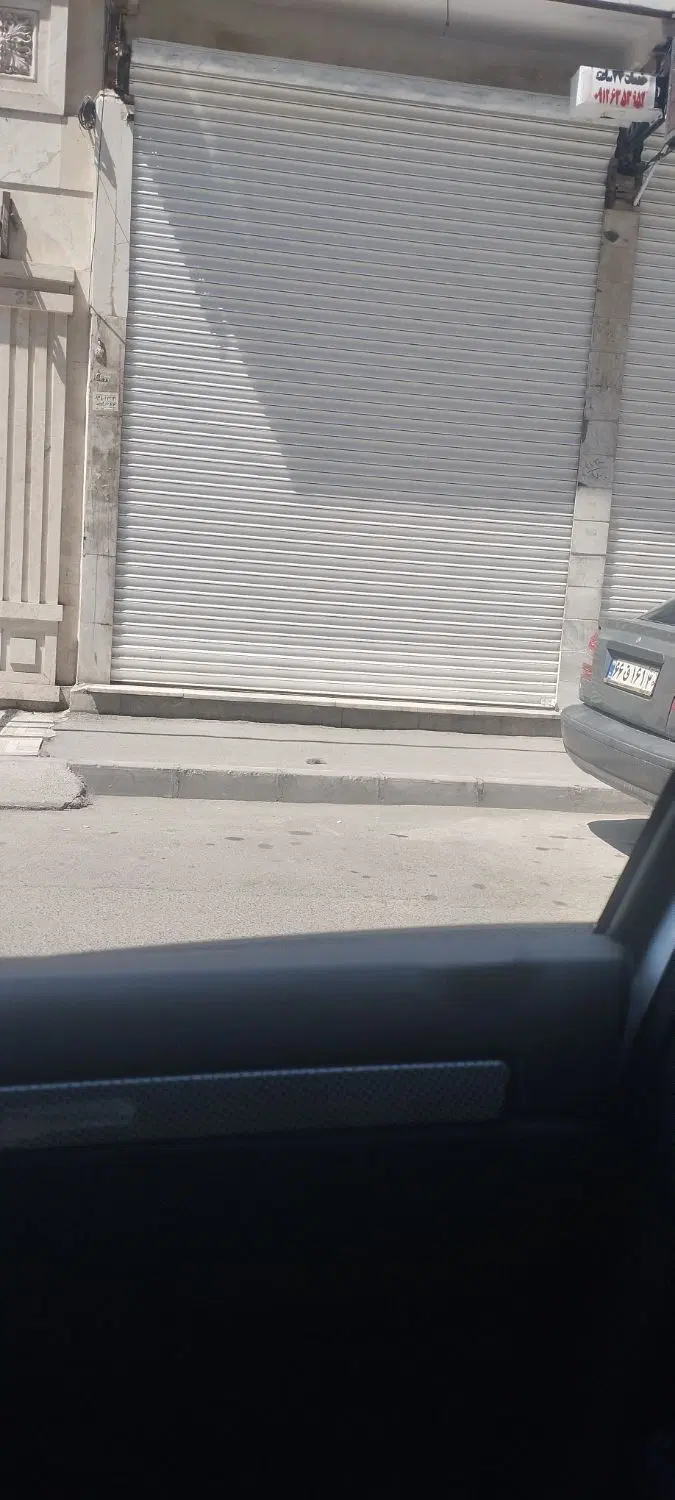 ۳۷مغازه تجاری ،فروشی ابتدای یازده غربی