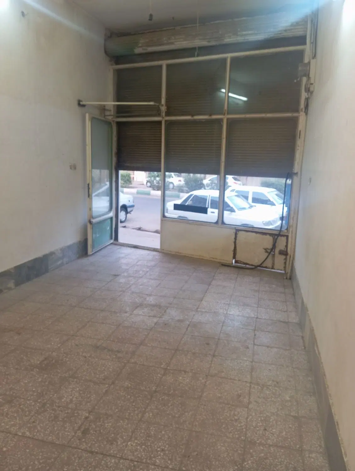 مغازه اجاره ای. تمیز. برق مجزا. آب