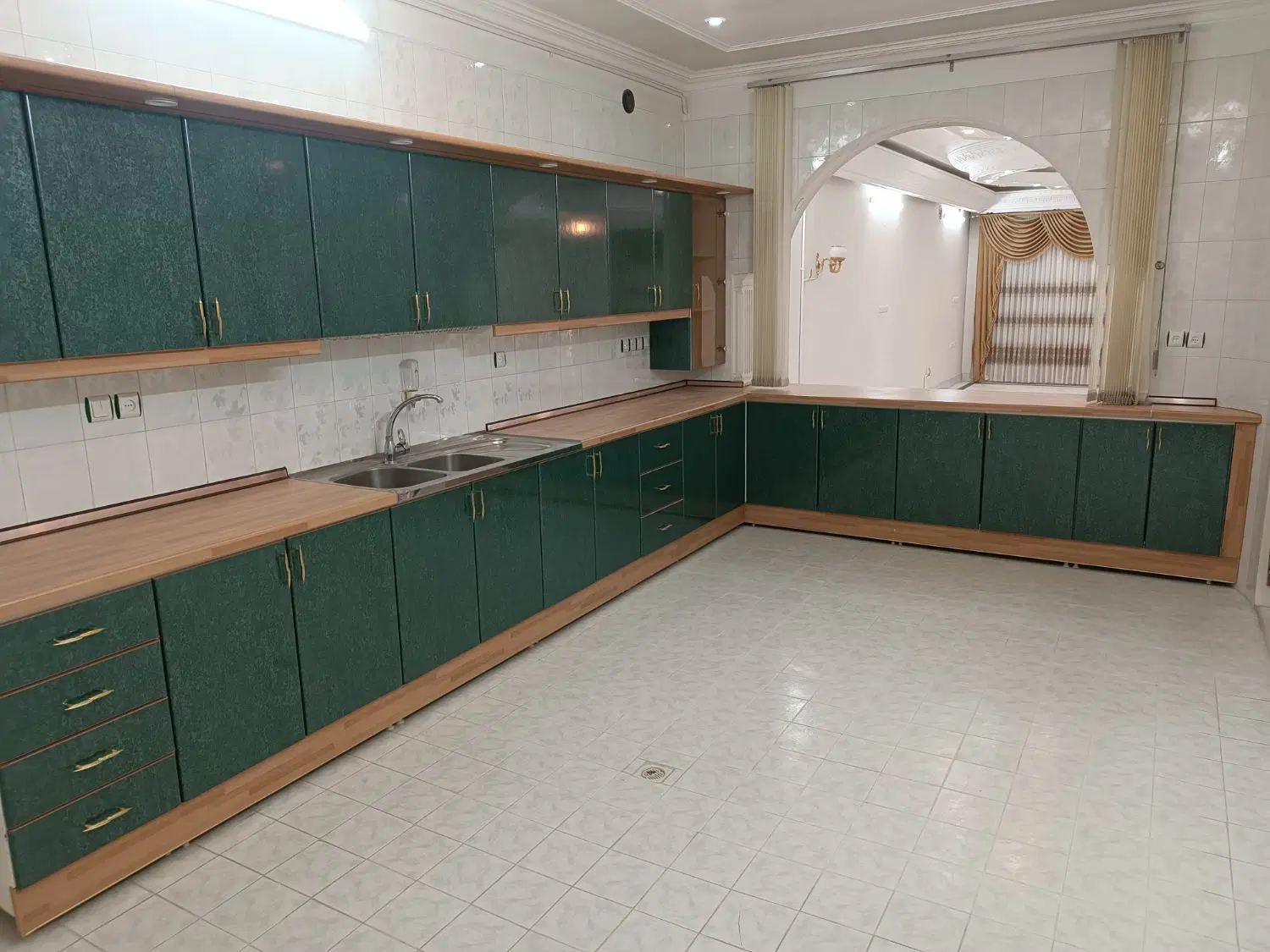 طبقه بالا بزرگ و شیک،مسکن