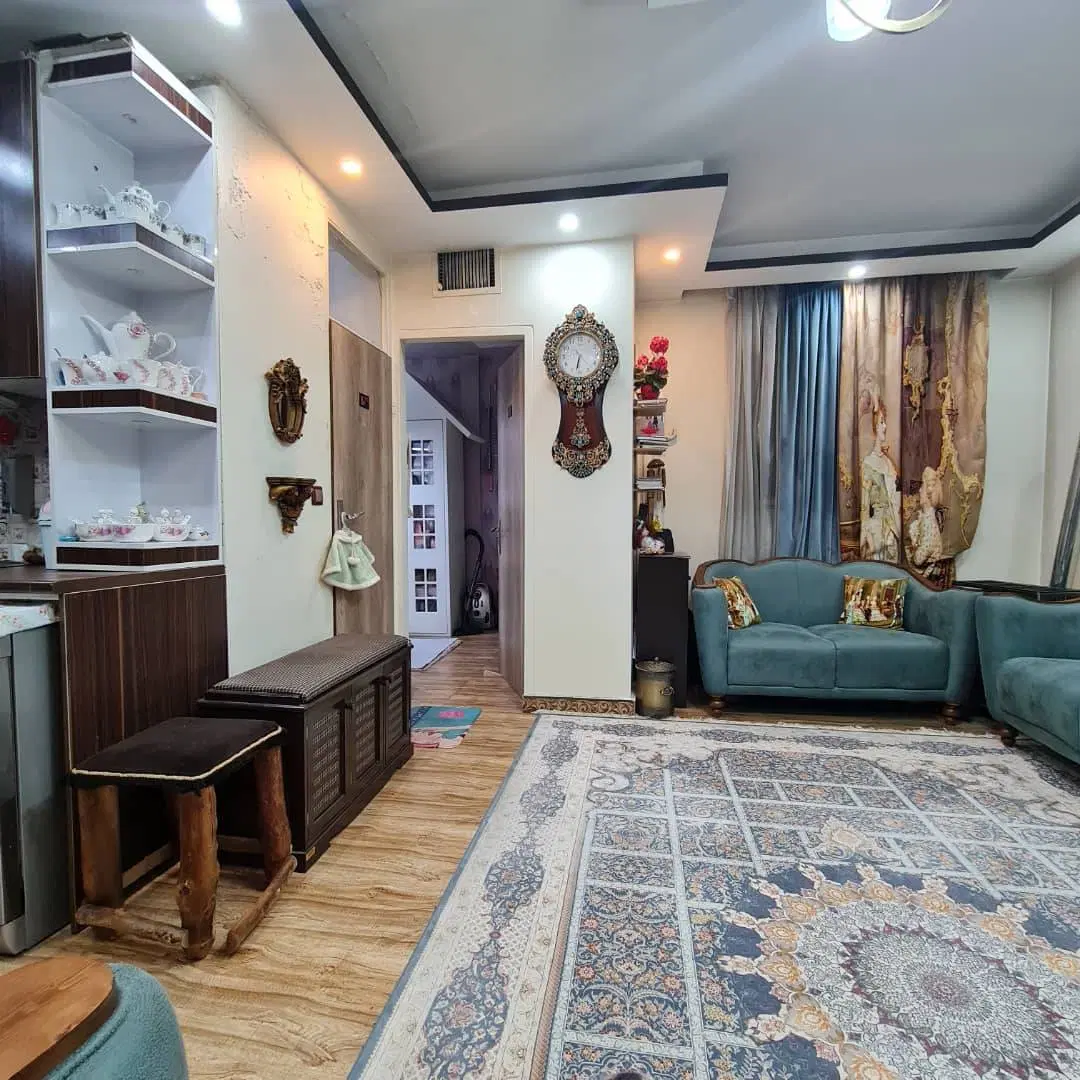 یک واحد ۴۴ متری