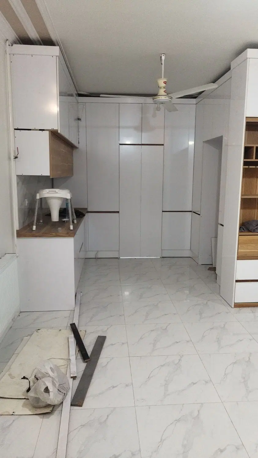 خانه فروشی بهارستان زمین 220 بنا 400 متر