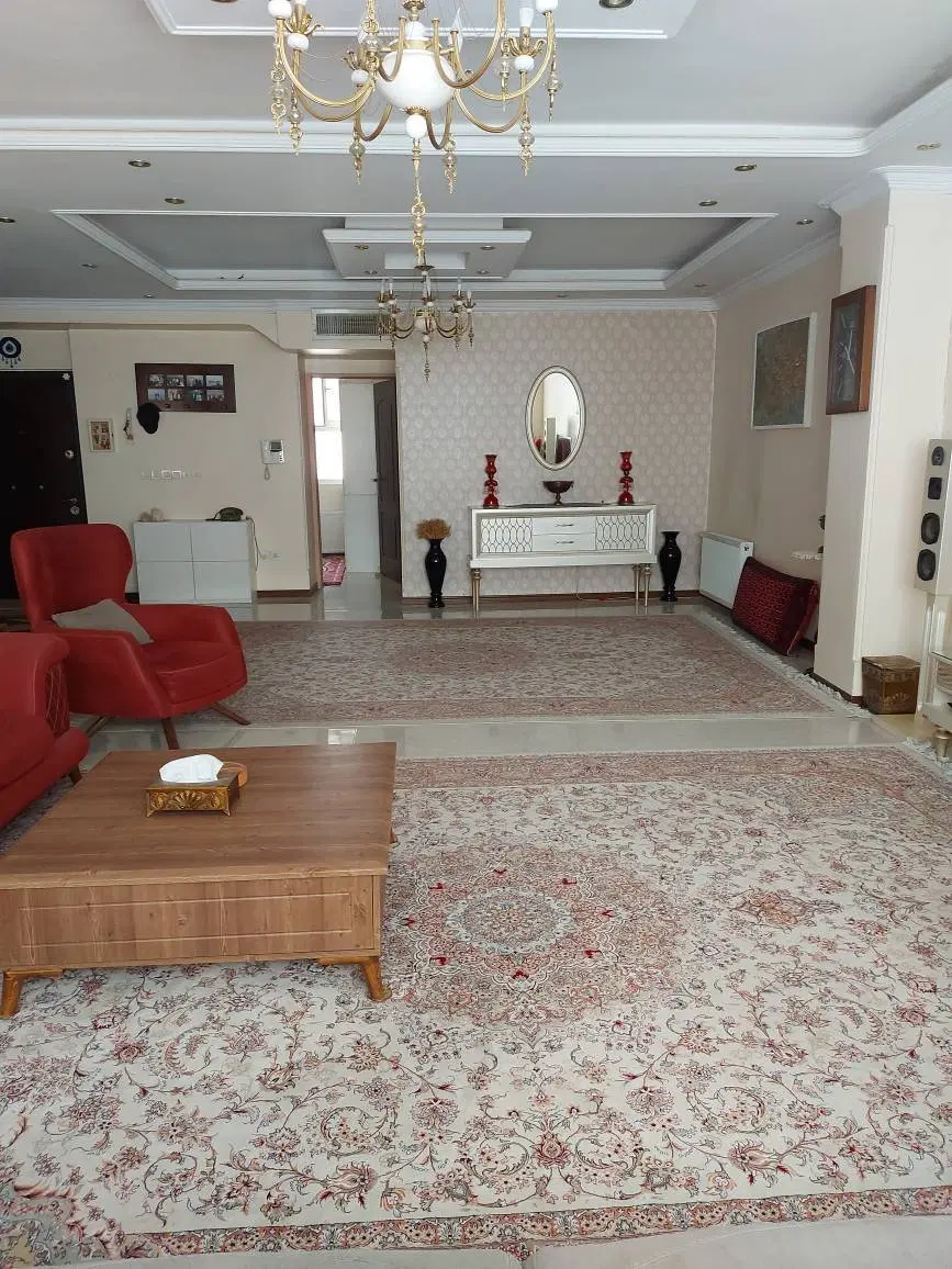 آپارتمان ۱۲۰متری تک واحدی غرق در نور