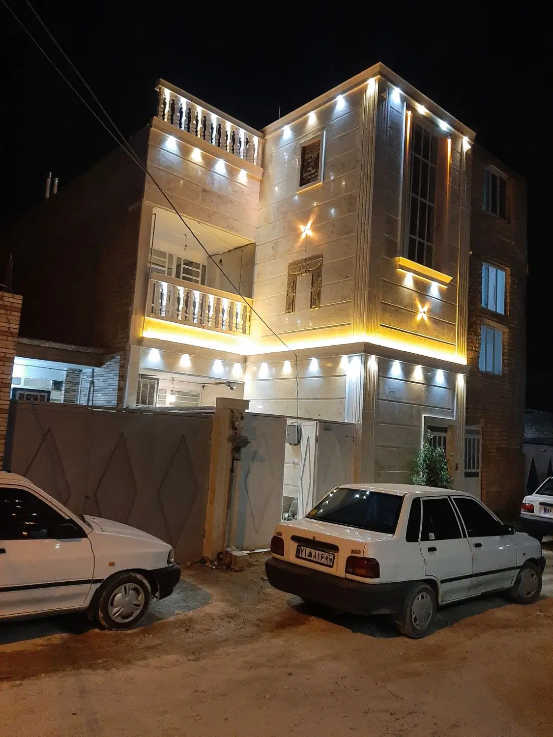 منزل ۱۰۰متری دوخواب تمیزو مرتب هرطبقه مستقل