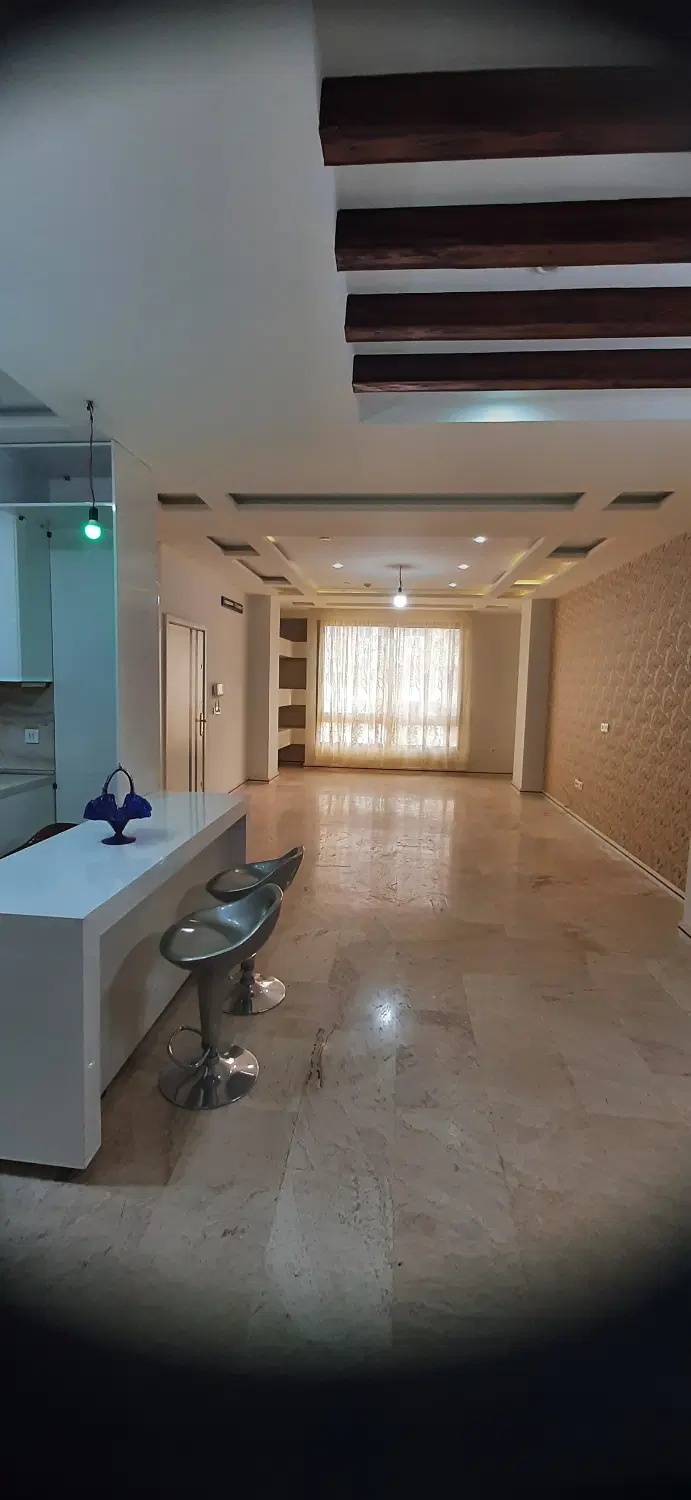 آپارتمان بر U سام و زال