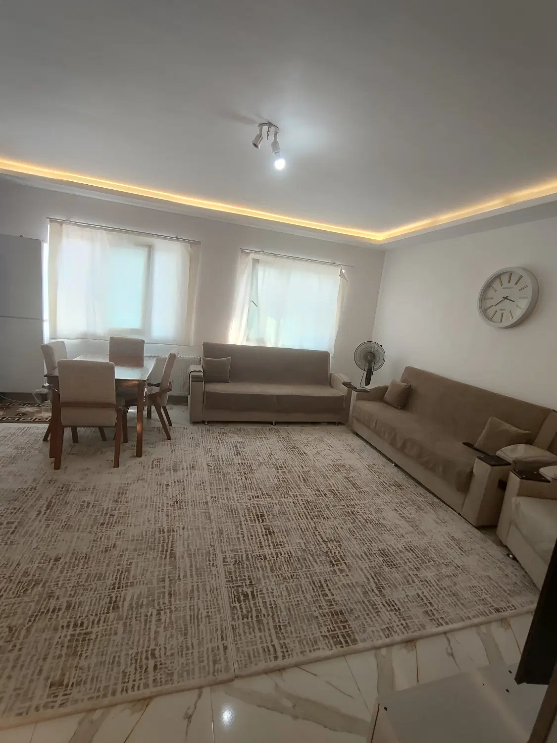 آپارتمان نوساز دم 45متری