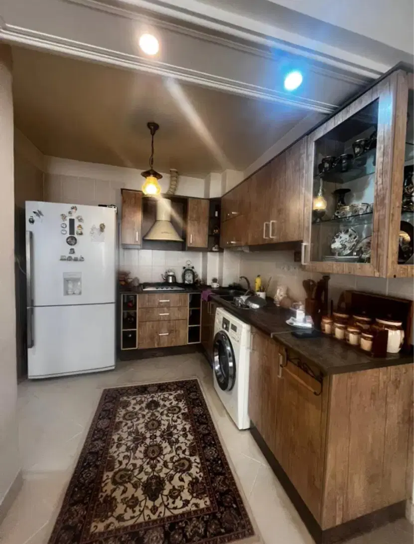 آپارتمان ۵۲ متری_ با پارکینگ_ پیروزی