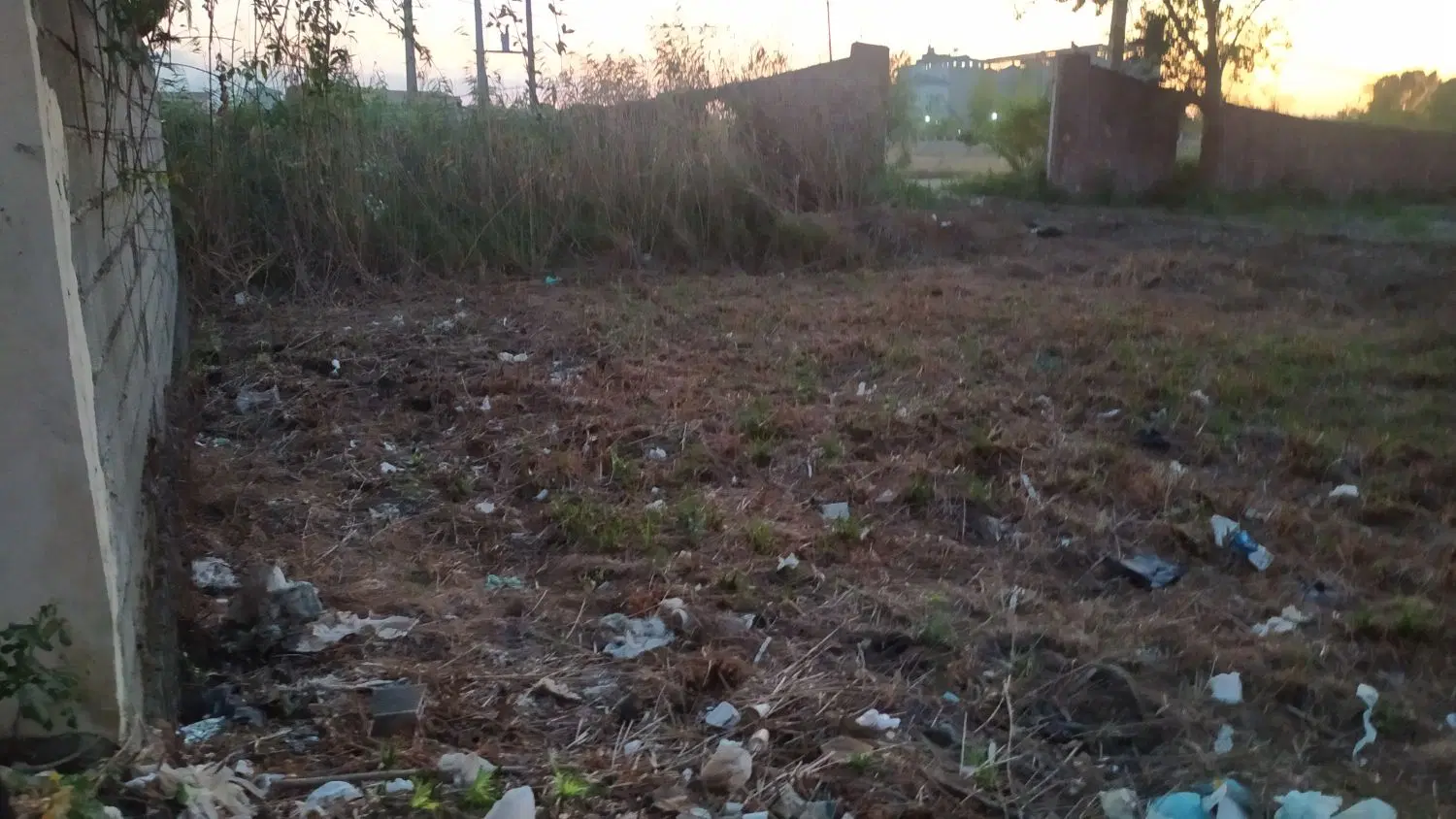 زمین خالی با کاربری مسکونی