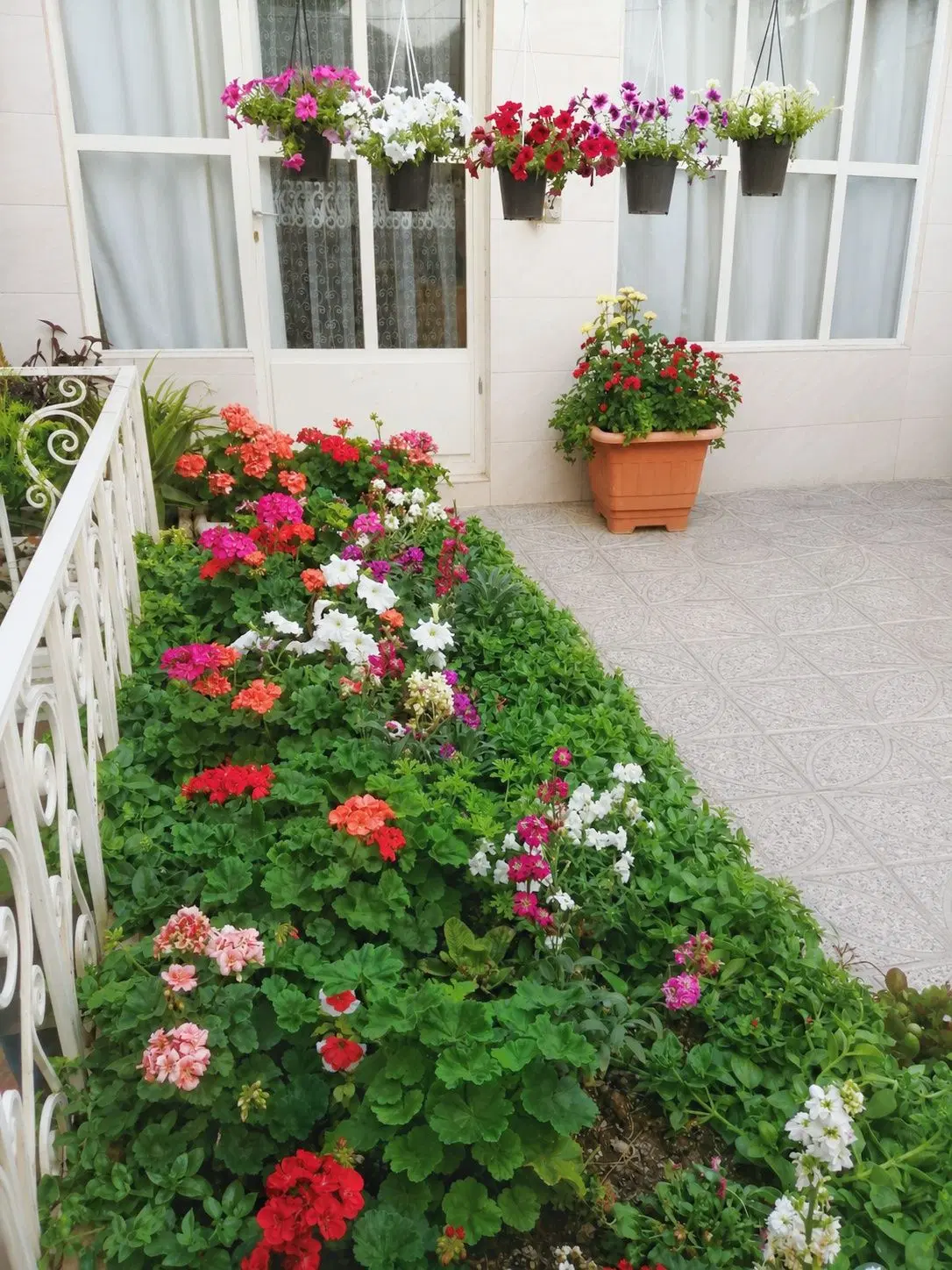 خانه ویلایی131متری همراه مغازه تجاری