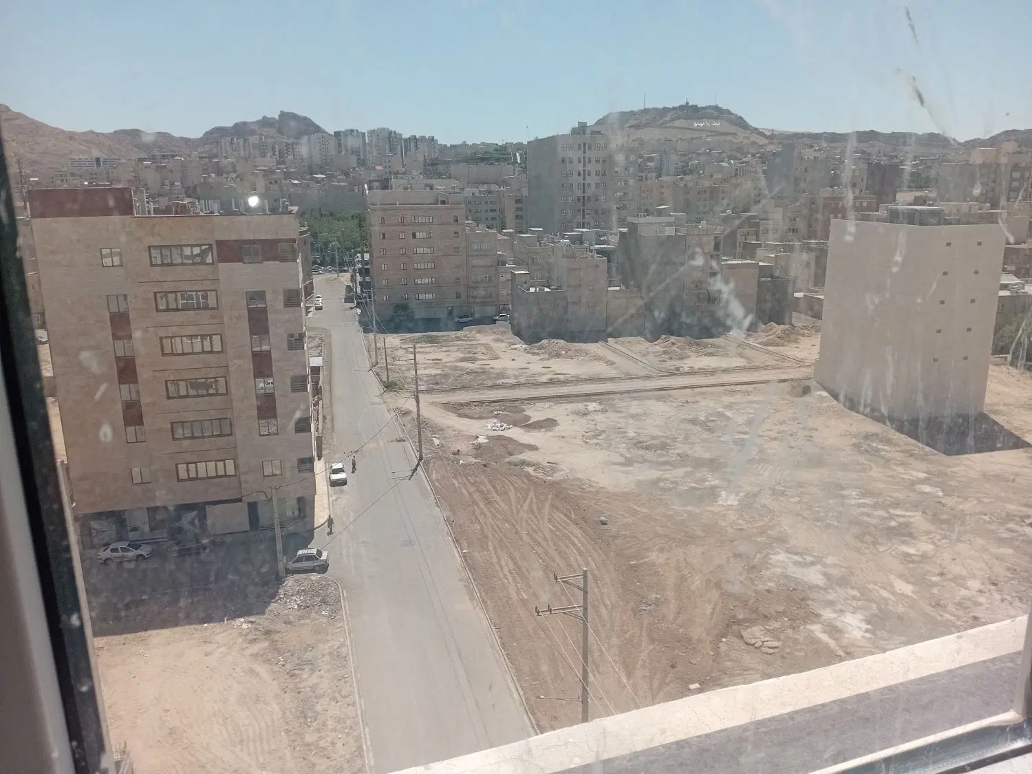 آپارتمان ۱۳۶متر دوخوابه بنیاد بلوار کریمی کوچه۳۶