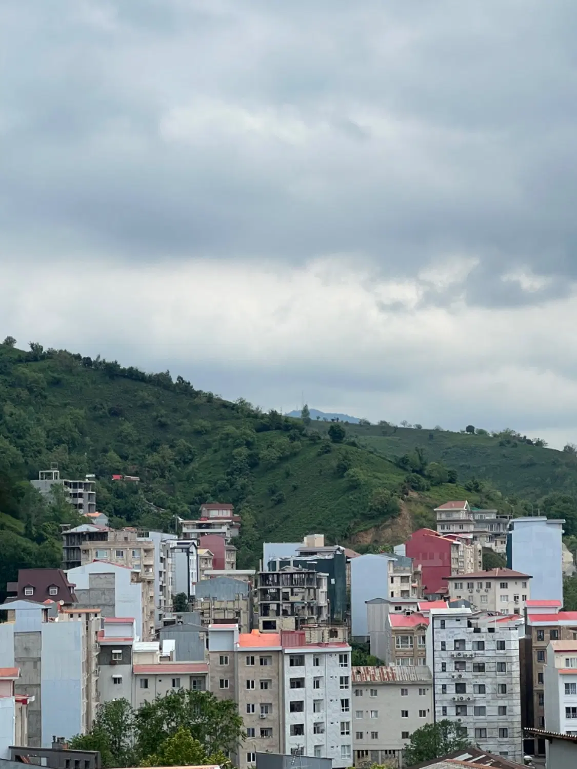 زمین ۱۳۸ متر با بر ۸