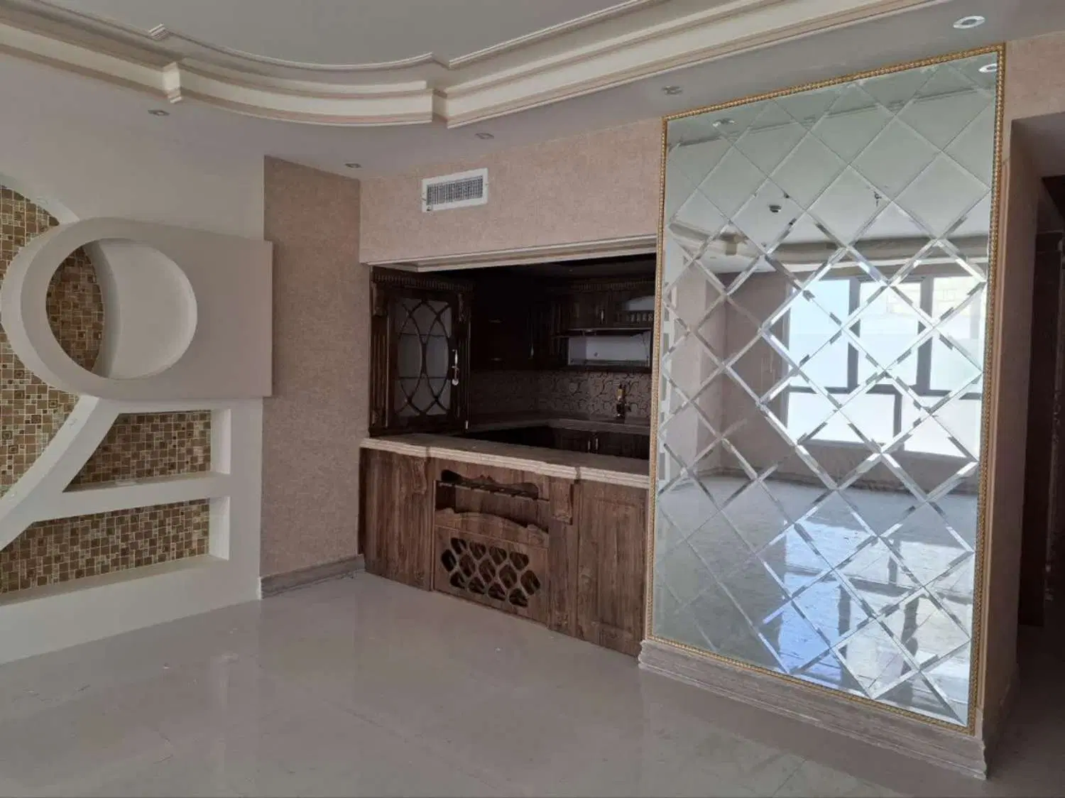 آپارتمان _ 140 متری _سه خواب_جمهوری