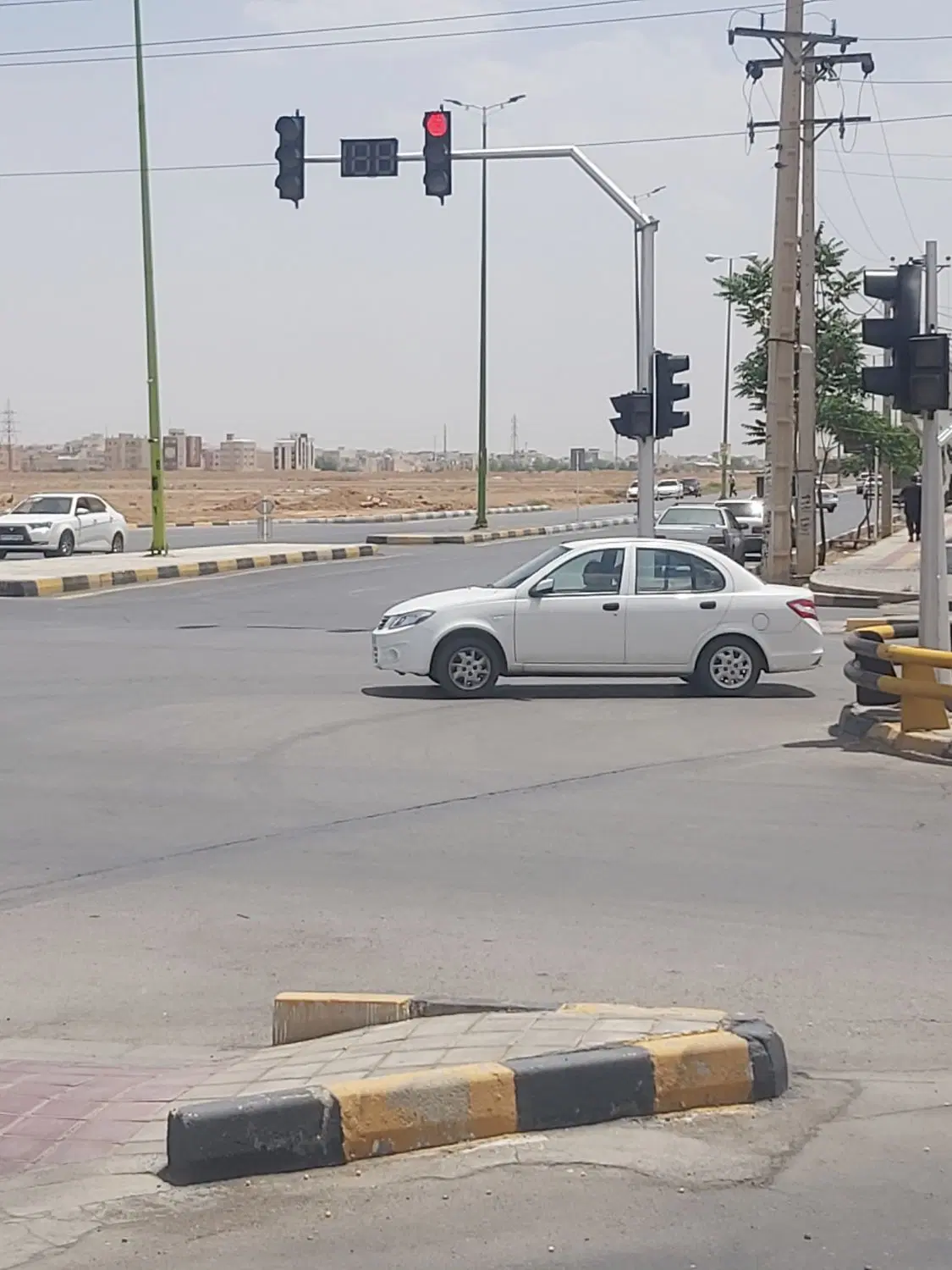 زمین شاهین شهر بر بلوار علیمردان خان بختیاری