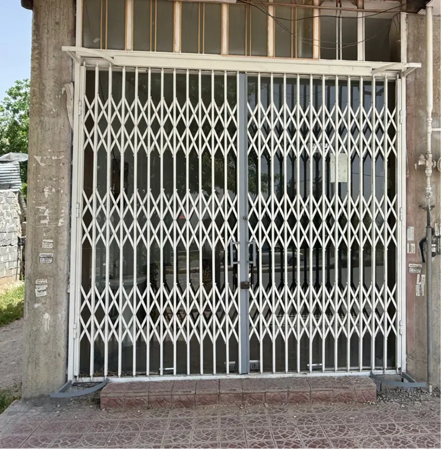 یک باب مغازه با موقعیت مناسب