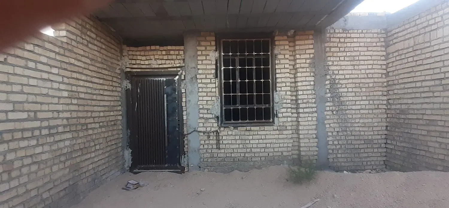 فروش نیمه کاره ۱۰۷ متری میدان پلیس