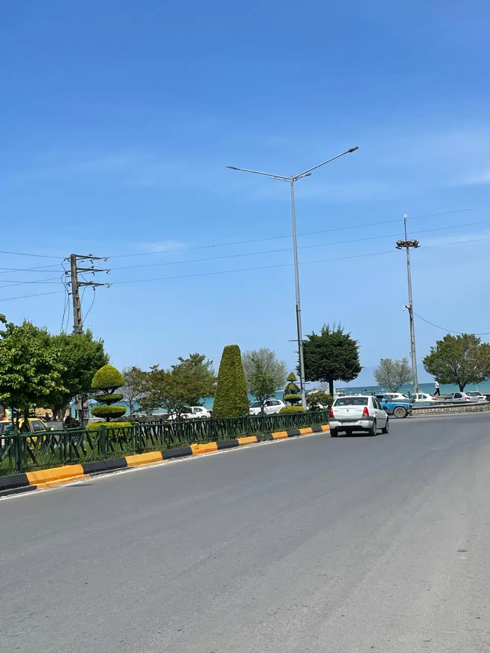 ۳۳۲ متر زمین بر رادیو دریا سنددار با جواز