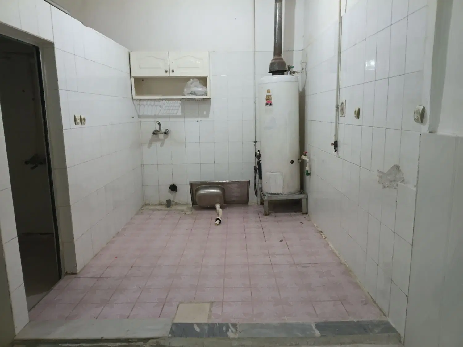اجاره ۵۰ متری داخل کوچه ۲ متری