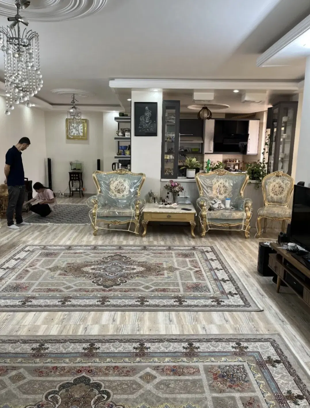 اجاره واحد ۱۰۰ متری