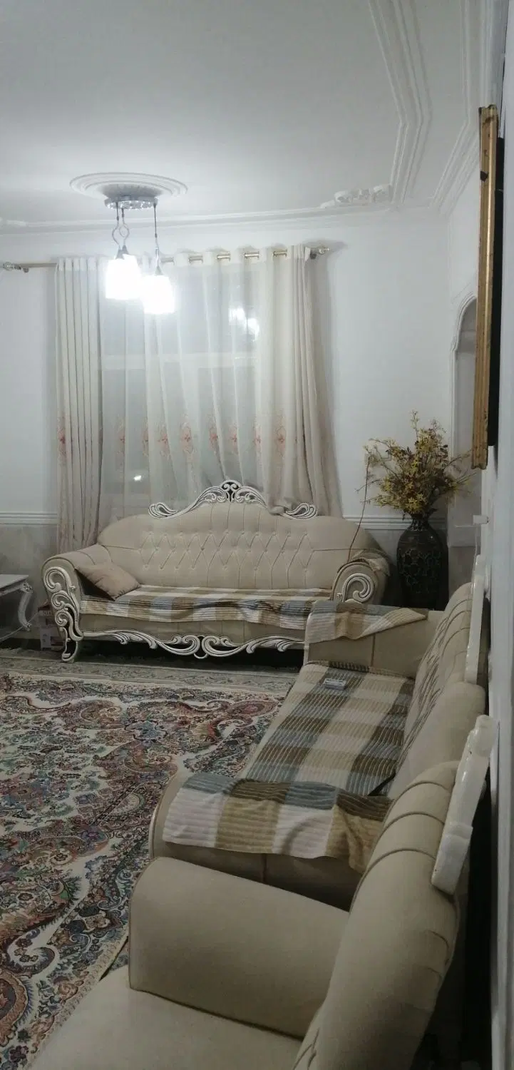ویلایی    سه  خواب با مغازه ۳۰ متری سرتل