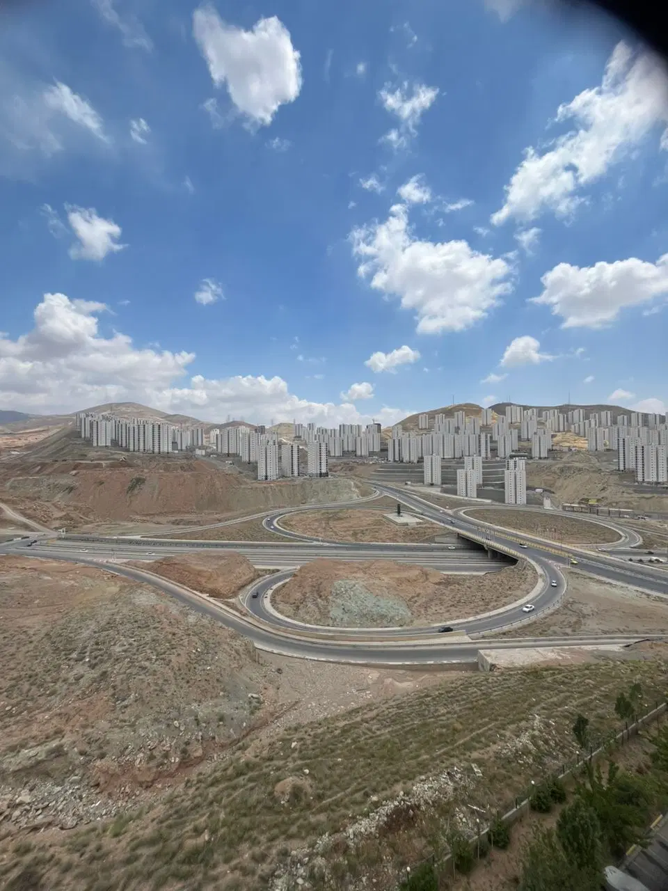 طبقه ۱ نوارطلایی فاز۱۱ پردیس کلید عرصه وام ورودی