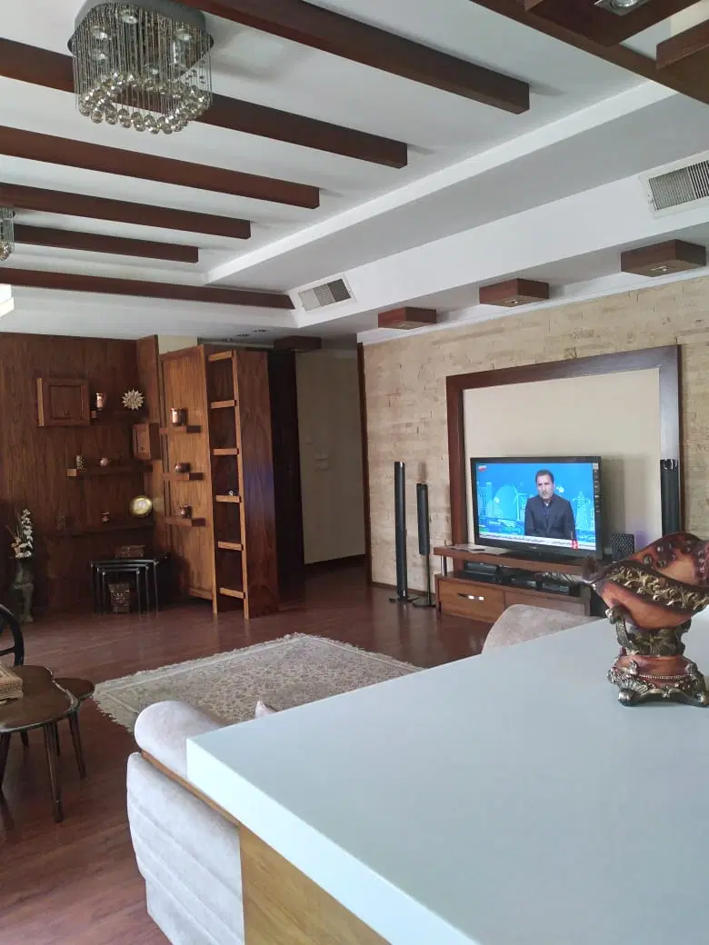 واحد ۱۲۰ متری تاپ لوکیشن